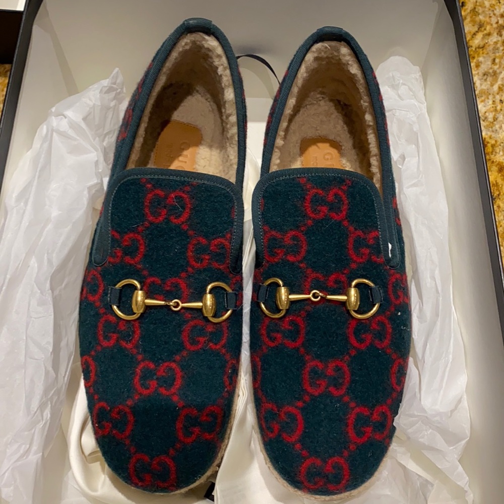 Brand new in box men’s size 7 Gucci covered wool loafers